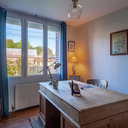 La Depart - A 2.5 Km Saint-Quentin-Lamotte-Croix-au-Bailly